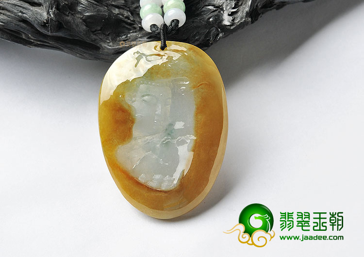 冰种褐黄翡大日如来挂件