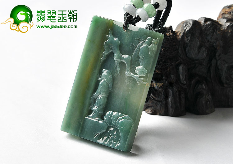 (超值推荐)糯冰种晴水松下怀远挂件