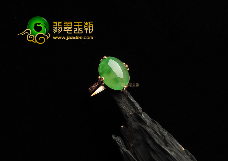 (超值推荐)冰种菠菜绿镶玫瑰金戒指(真钻)