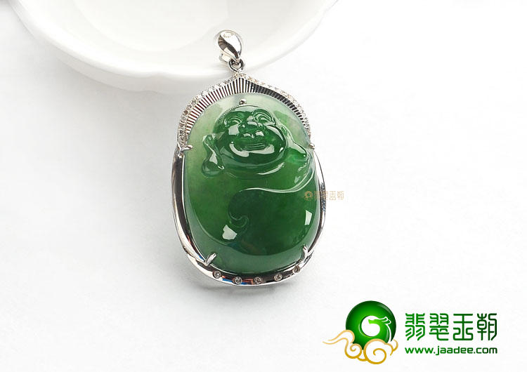 (超值推荐)冰种菠菜绿镶白金玉佛胸坠(真钻)
