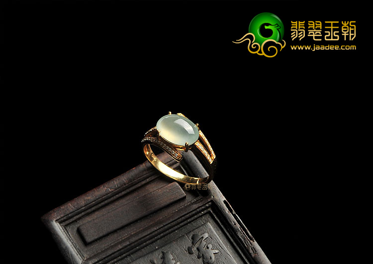 冰种晴水镶玫瑰金戒指(真钻)