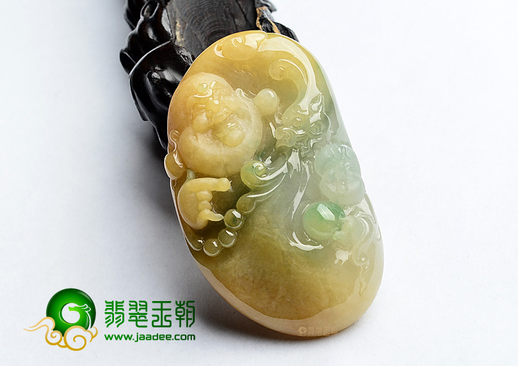 (超值推荐)糯冰种黄翡飘花童子拜佛挂件