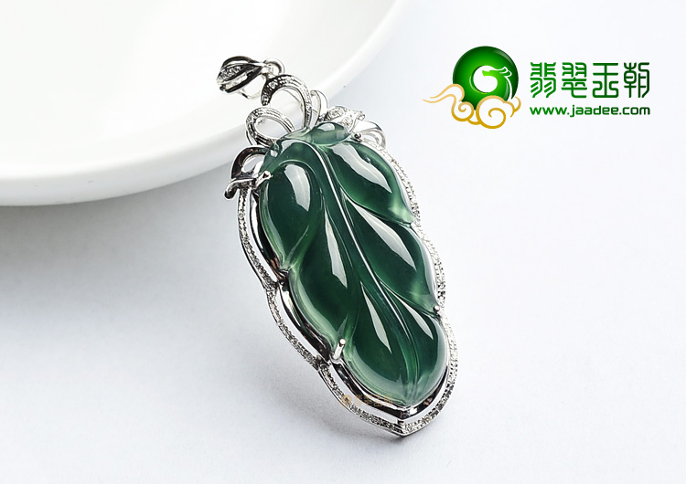 (超值推荐)冰种蓝水镶白金金枝玉叶胸坠(真钻)