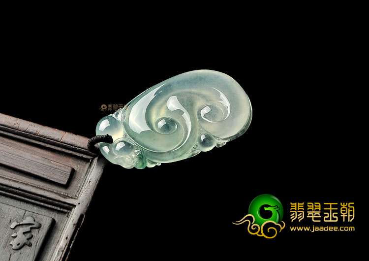 冰种晴水略飘花龙行如意挂件
