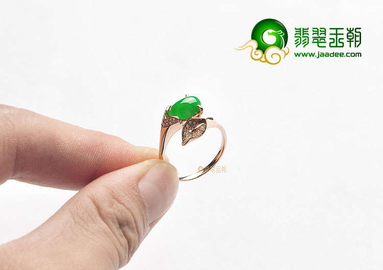 (超值推荐)冰种阳绿镶玫瑰金戒指(真钻)