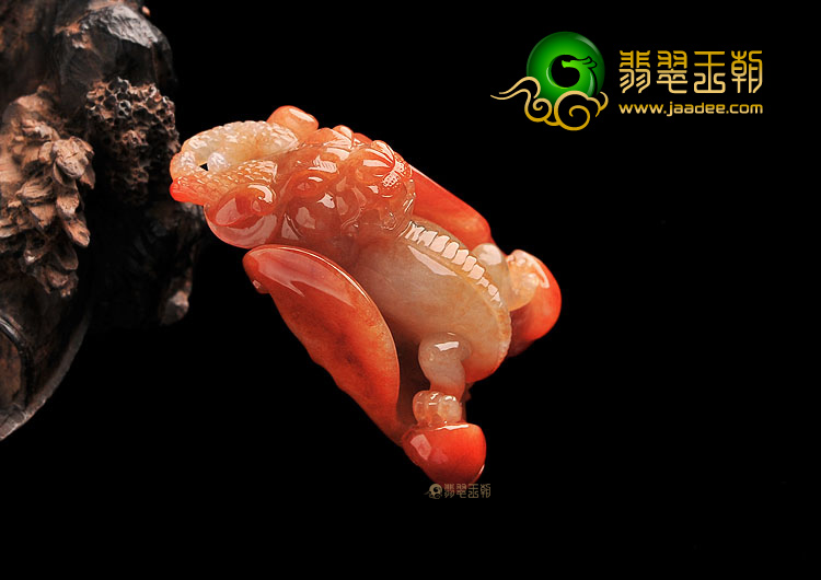 (超值推荐)糯冰种红翡蝙蝠龙挂件/手玩件