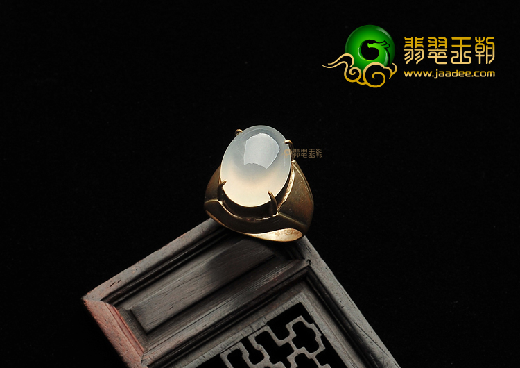 冰玻种白色戒面