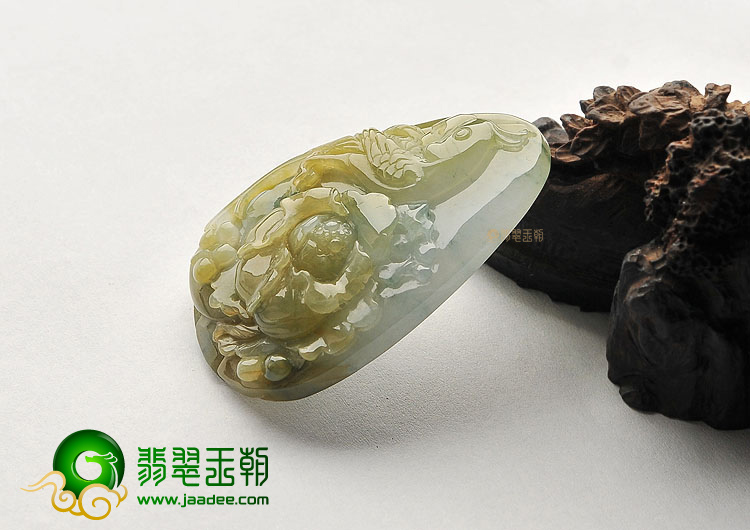 冰种褐黄翡花开富贵挂件