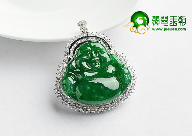 (超值推荐)糯冰种阳绿镶白金玉佛胸坠(真钻)