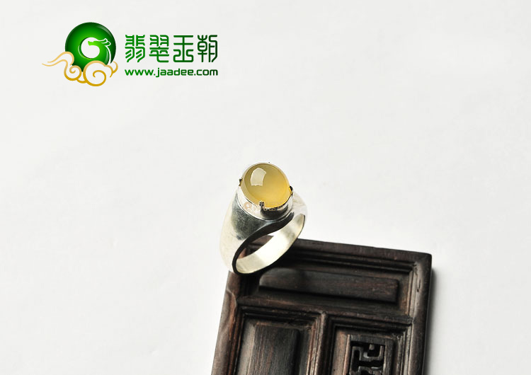 (超值推荐)冰种黄翡戒面