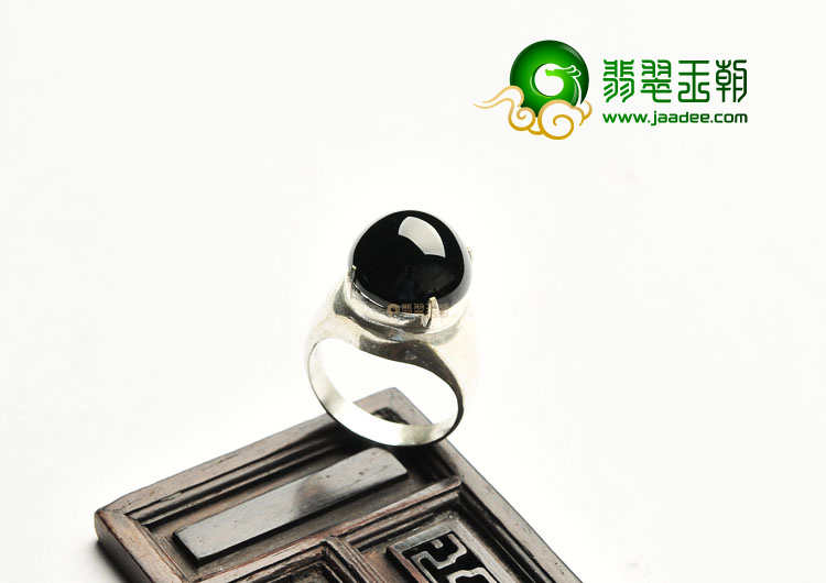 冰种墨翠戒面