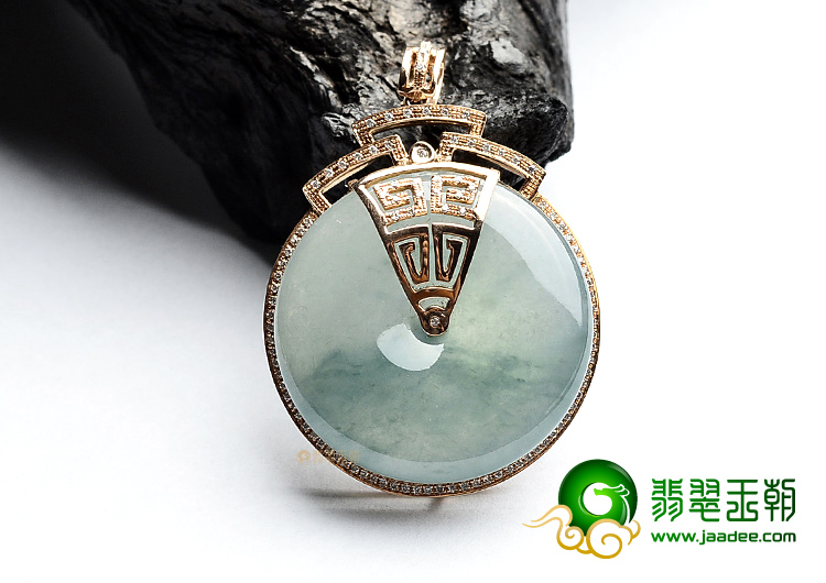 (超值推荐)冰种飘花镶玫瑰金平安扣胸坠(真钻)