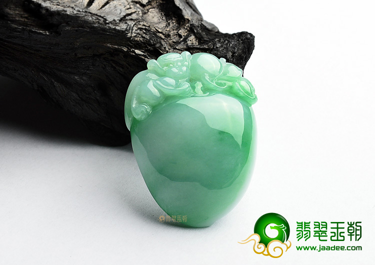 (超值推荐)糯冰种豆色灵猴献寿挂件