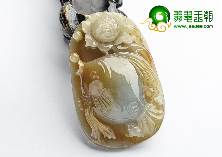 (超值推荐)糯冰种褐黄翡年年有余挂件