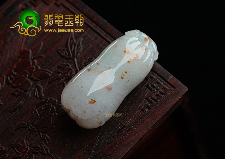 (超值推荐)糯冰种飘红花福瓜挂件