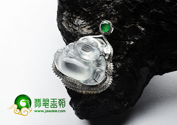 (超值推荐)冰玻种无色镶白金玉佛胸坠(真钻)