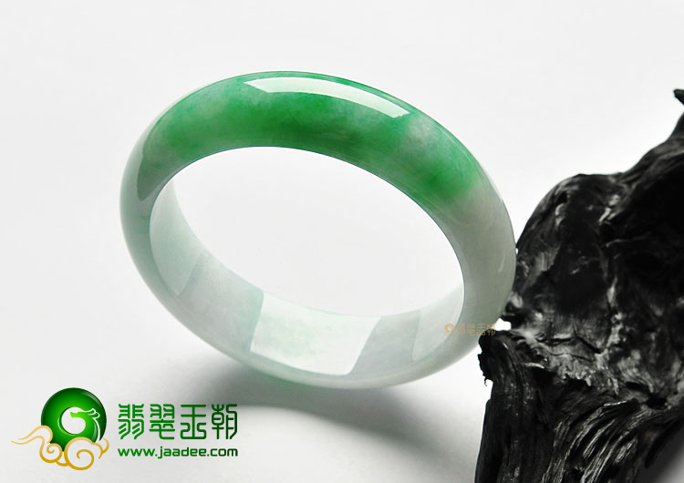 糯冰种飘翠手镯(58.8mm)