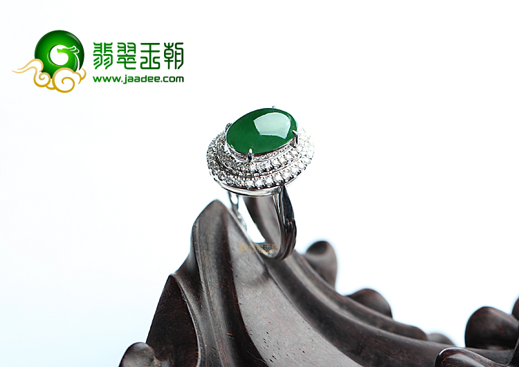 冰种正阳绿镶白金戒指