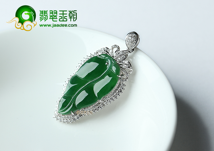 冰种正阳绿镶白金金枝玉叶胸坠