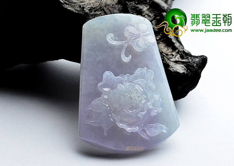 (超值推荐)糯冰种淡紫罗兰蝶恋花挂件