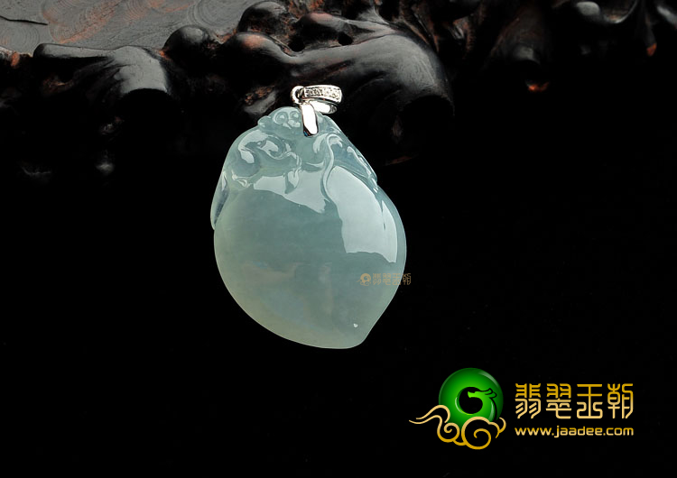 冰种晴水寿桃挂件(金扣)
