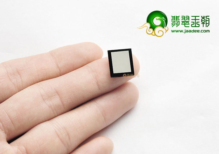 玻璃种墨翠戒面