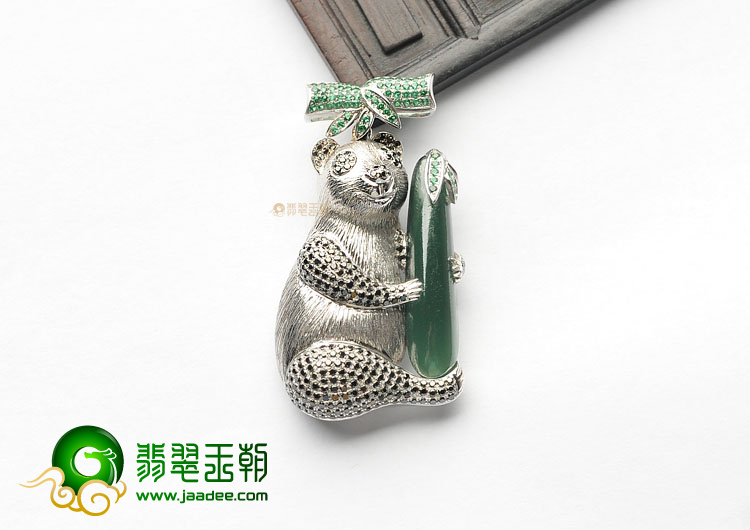冰玻种蓝水镶白金黑钻绿锆石翡翠熊猫胸坠