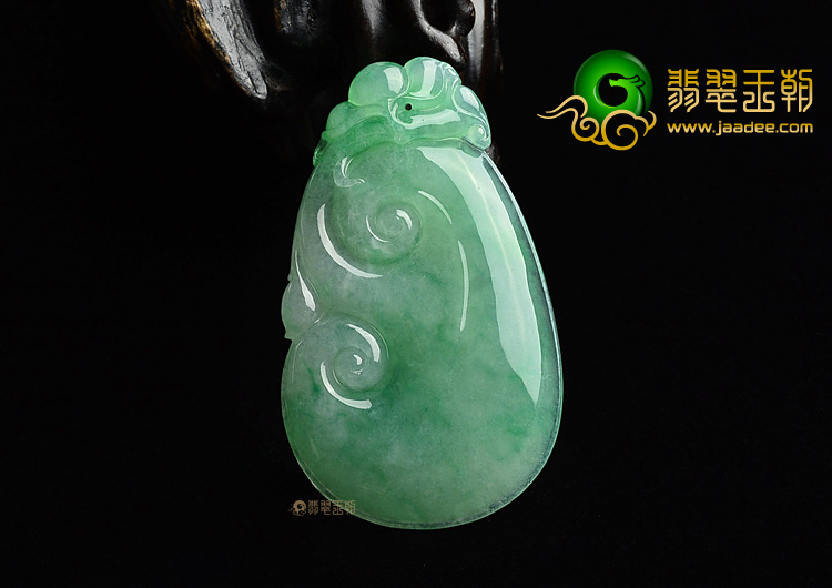 (超值推荐)糯冰种翠色如意挂件