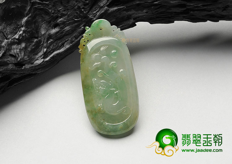 (超值推荐)冰种晴水略飘褐黄翡仿古龙牌挂件