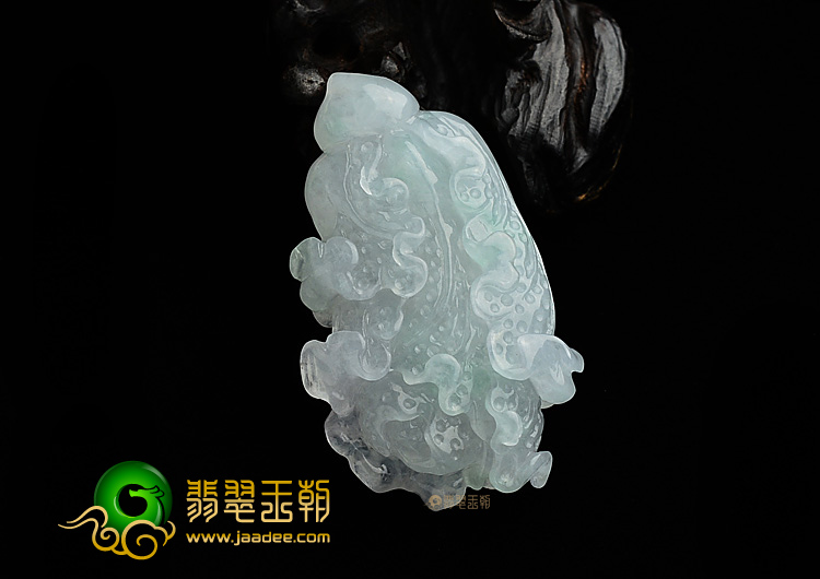 (超值推荐)糯冰种晴水白菜挂件