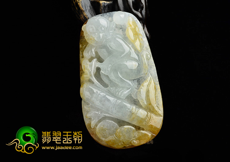 (超值推荐)糯冰种黄翡灵猴挂件
