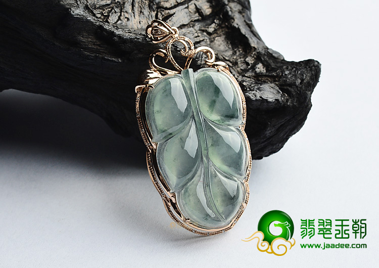 (超值推荐)冰种飘花镶玫瑰金金枝玉叶胸坠(真钻)