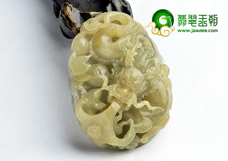 (超值推荐)糯冰种淡黄翡龙牌挂件