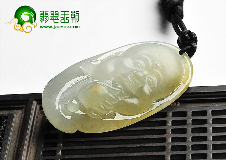 (超值推荐)冰种淡晴水略飘黄翡纳福挂件