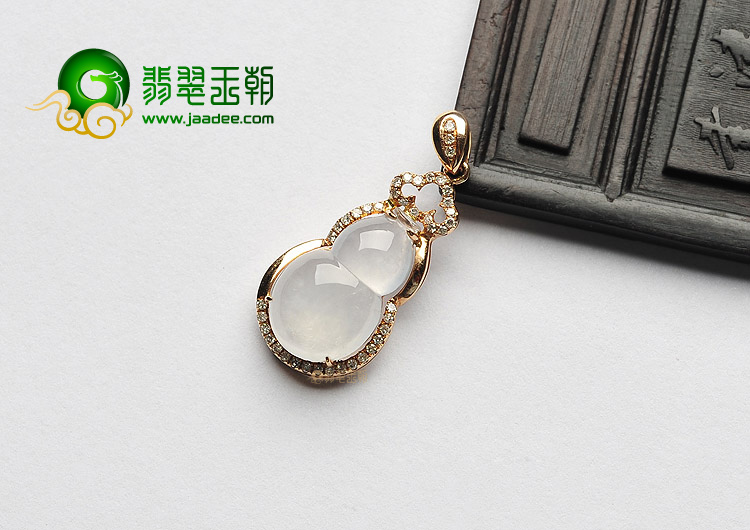 冰种白色镶玫瑰金钻石葫芦胸坠