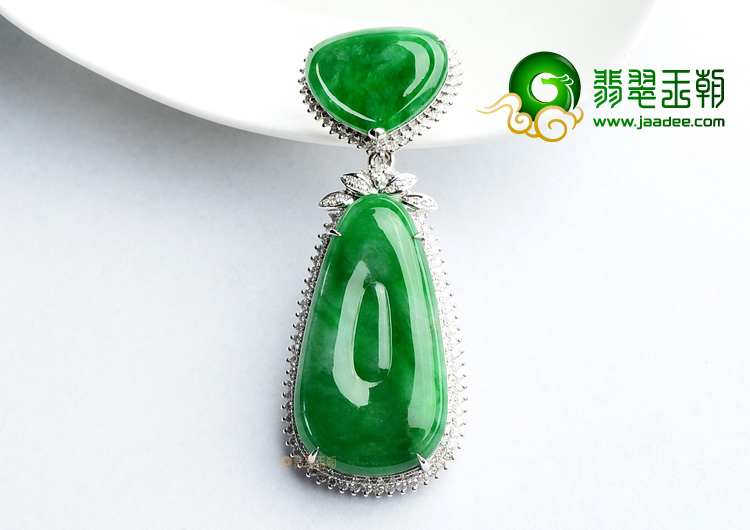 (超值推荐)糯冰种阳绿镶白金福在眼前胸坠(真钻)