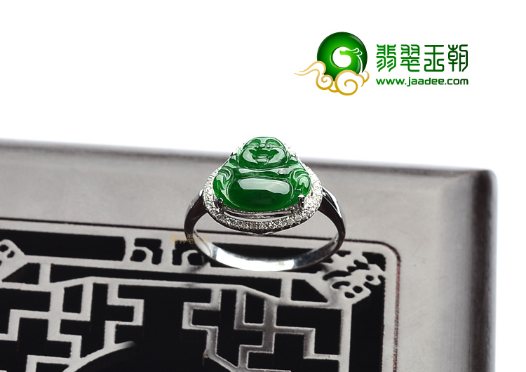 (超值推荐)冰种浓绿镶白金玉佛戒指(真钻)