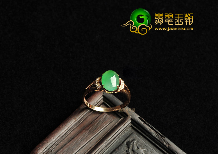 冰种翠色镶玫瑰金钻石戒指