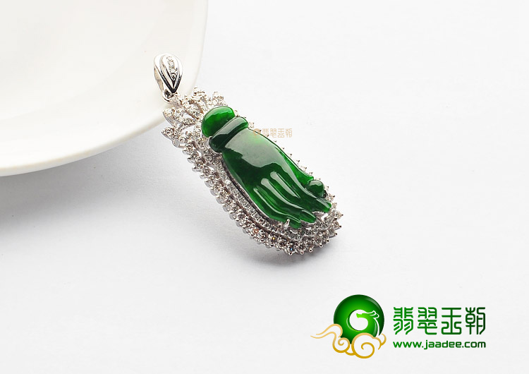(超值推荐)冰种菠菜绿镶白金钻石佛手胸坠