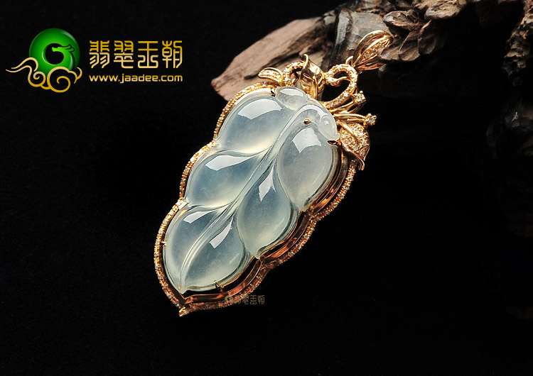 冰种淡晴水镶玫瑰金钻石金枝玉叶胸坠