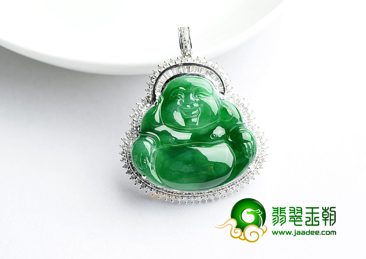 (超值推荐)冰种阳绿镶白金玉佛胸坠(真钻)