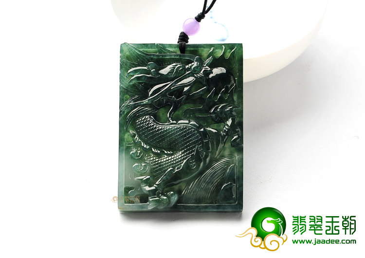 糯冰种油青龙牌挂件