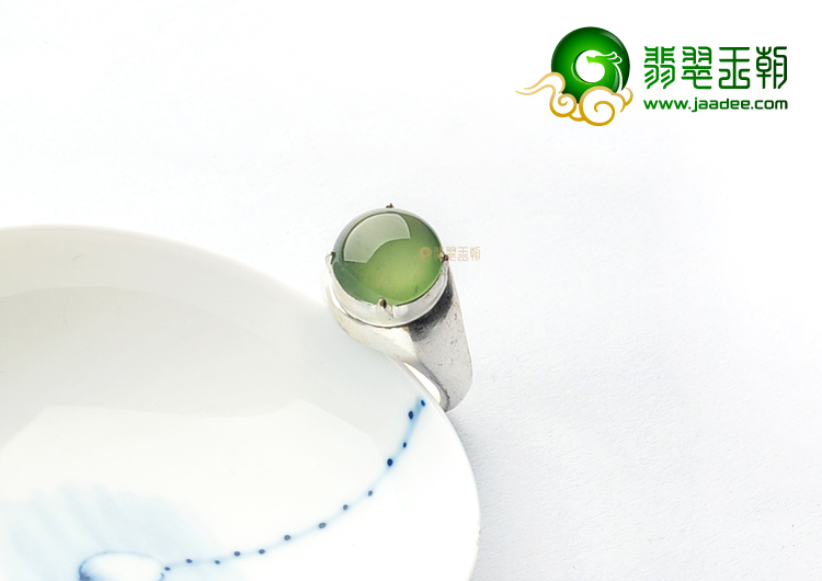 冰玻种晴水戒面