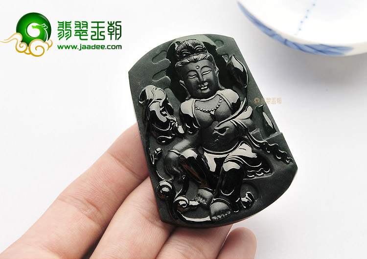 冰玻种墨翠大势至菩萨挂件