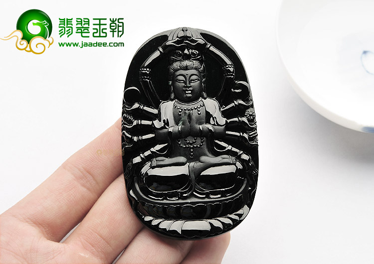 冰玻种墨翠千手观音挂件