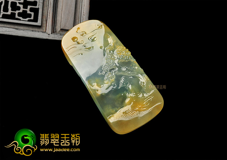 (超值推荐)冰玻种黄翡松下怀远挂件