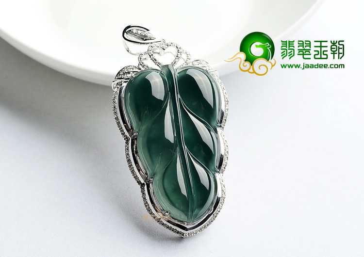 (超值推荐)冰种蓝水镶白金金枝玉叶胸坠(真钻)