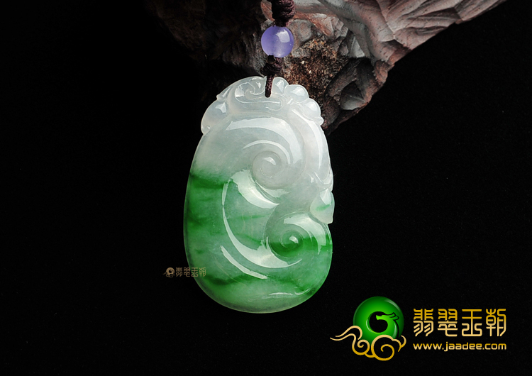 冰种飘阳绿如意挂件