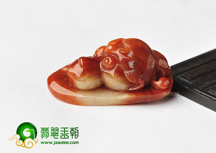 糯冰种褐红翡弼马温挂件
