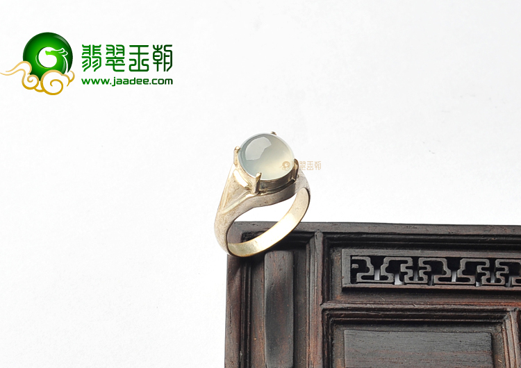 冰种淡晴水戒面